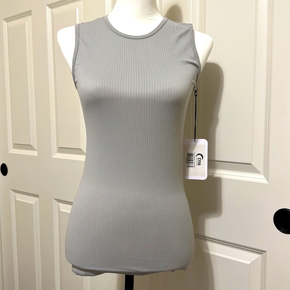 Fog Parallel Tank. NWT! - Picture 3 of 3